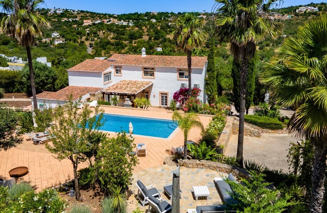 Quinta da Galina by Portucasa