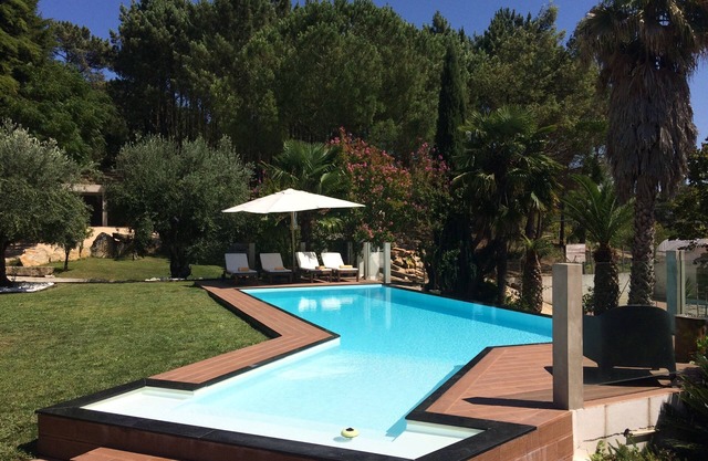 Quinta do Guerra, Villa with private pool, jacuzzi and tennis court.