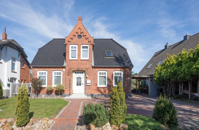 Römser Stübchen vacation apartment in Husum for up to 2 people