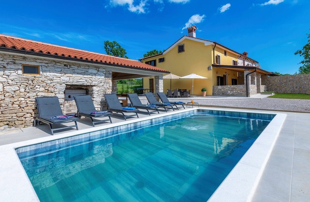 Rückzugsort am Meer mit Pool, nur Wenige Minuten vom Strand Entfernt