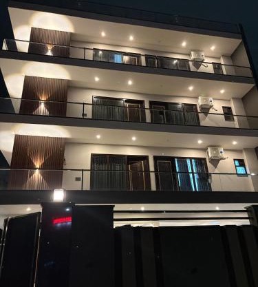 Radiant Blu Hotels Sec-70