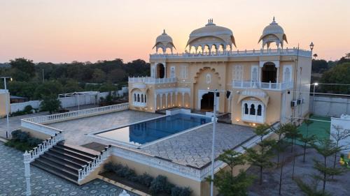 Rajputana Palace with Private Pool by Homeyhuts