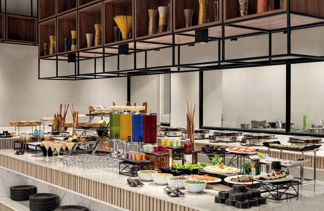 Ramada Encore By Wyndham Bhiwadi Phool Bagh Chowk