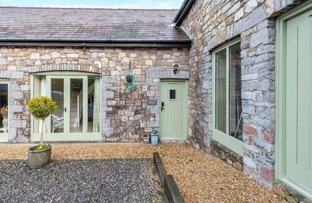 Ramblers Retreat - UK48386