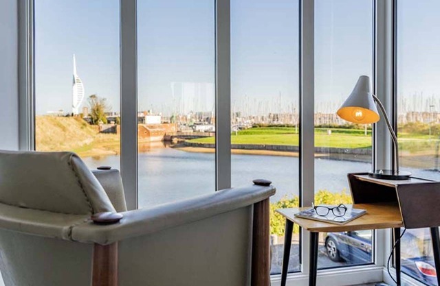 Rampart View - a house that sleeps 6 guests in 3 bedrooms