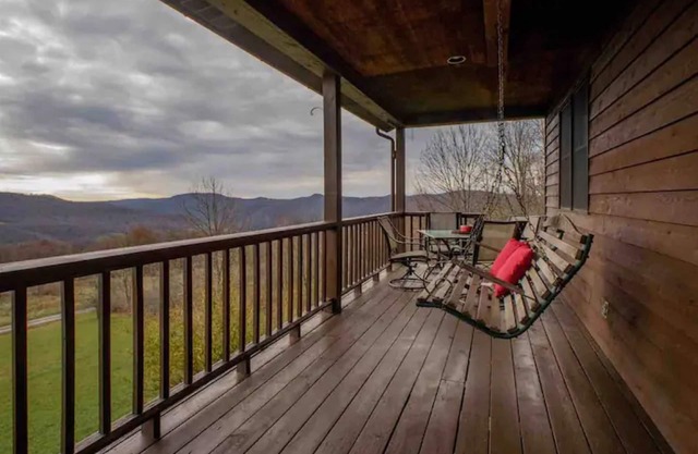 Ranch Home w/Rolling Hill Views & Hot Tub