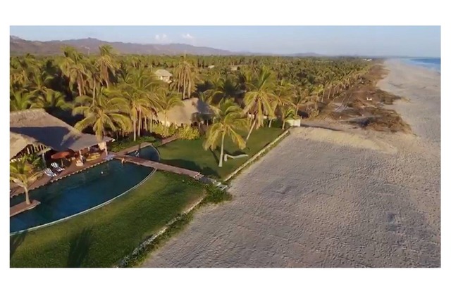 Rate by room, Pto Escondido best high class Villa on the beach, Thai Style.