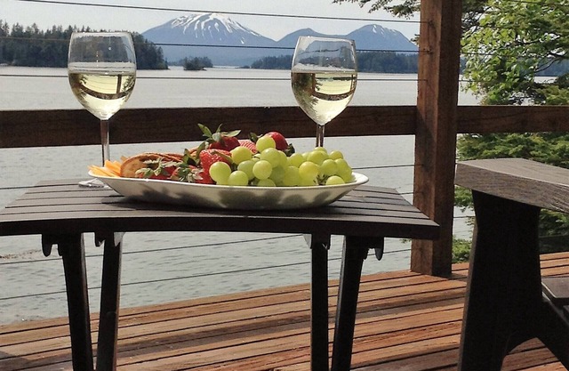 Raven's Roost- Cedar A-Frame Cabin Directly On The Ocean.
