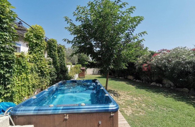 Ravissante Suite Avec Jacuzzi, a Proximité de Sentiers de Randonnées
