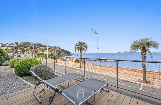 RDJ Villa Antoine 3 étoiles Vue Mer La Garonne WiFi/PK