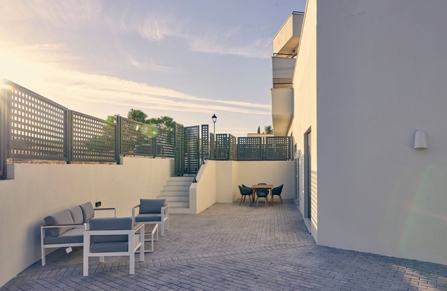 RDR416 El Limonar 5 Amazing 3 bedroom Apt sleep 6