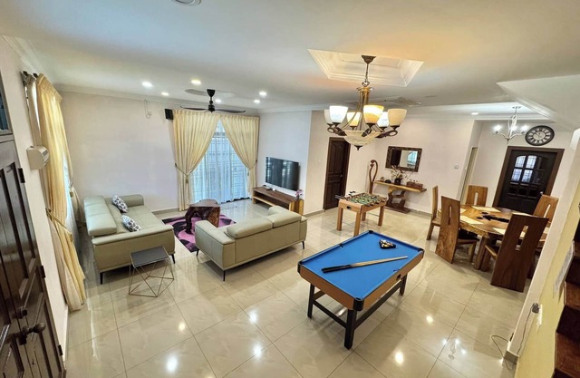 REBEC 14pax at IKEA,Toppen,AEON