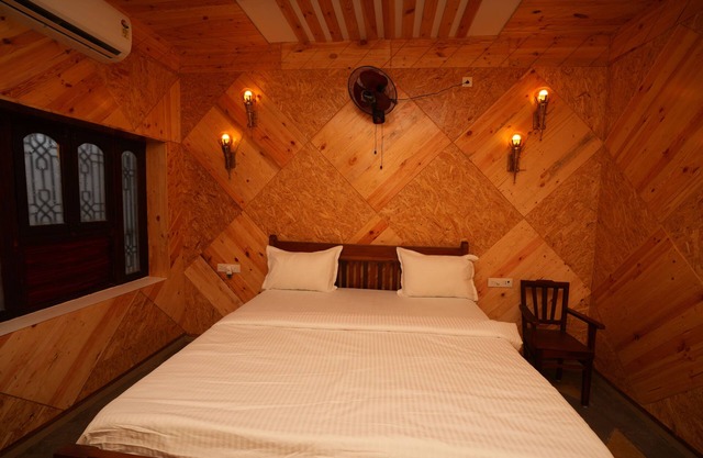 Rebel De Pondicherry