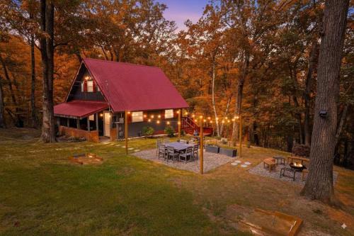 Red A Frame Shenandoah Escape Fire Pit BBQ