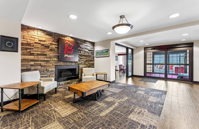 Red Roof Inn PLUS+ & Suites Malone