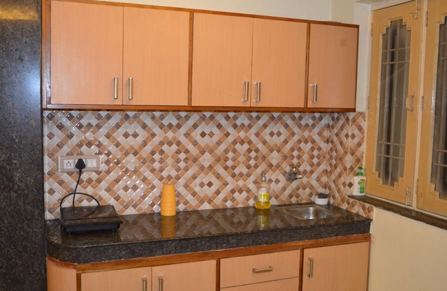 Redchillies Studio Apartment [ Bedroom + Study Room ] - Sleeps 4