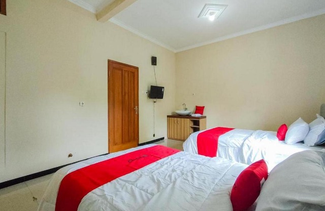 RedDoorz @ Kisaran Kota