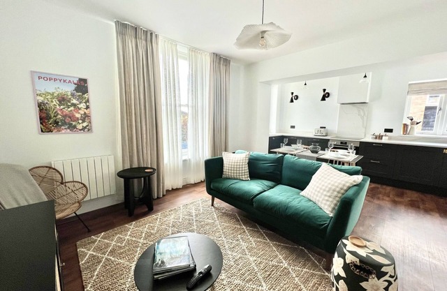 Redland Suites – Apartment 5