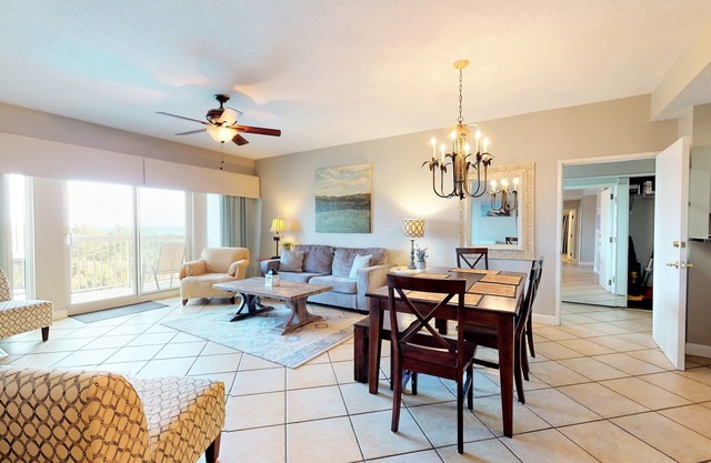 Reduced Rates! Book Now ~ Summit 409/A lockout ~ Stay close to the beach!
