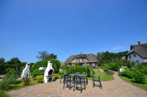 Reetdach-Ferienwohnungen 8 Kröning