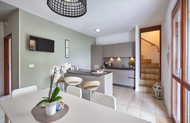 Regarda - Lisa Marie Apartment with pool and tennis