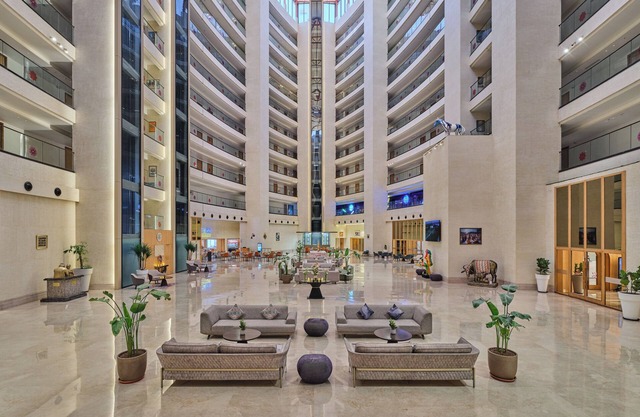 Regenta - The World Surat