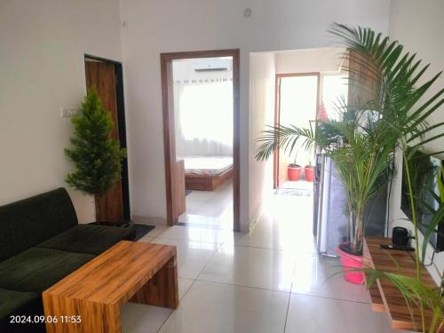 Relax at Green Hut Couple Friendly