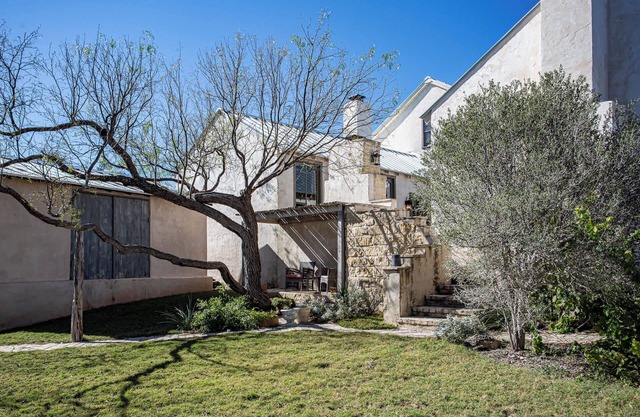 Relax in Hill Country Elegance at The Amick Estate