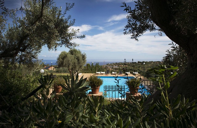 Relax with pool and see view!