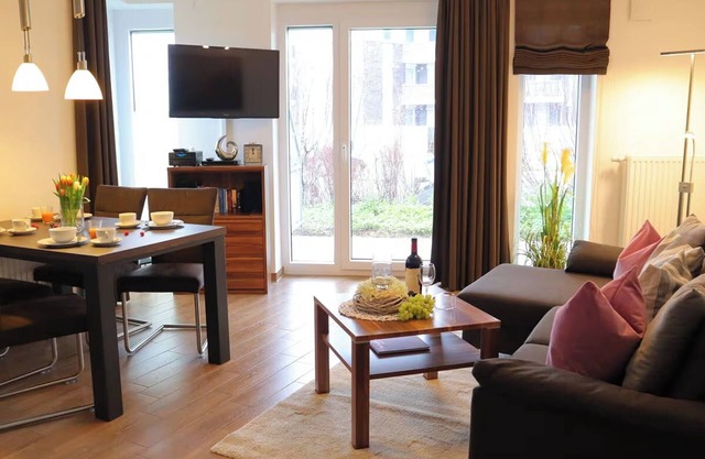 "Relaxation on the North Sea dyke: The Apartment Nordseetraum welcomes you!"