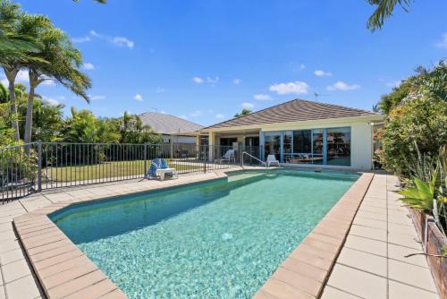 Relaxation & Space in a Canal Home