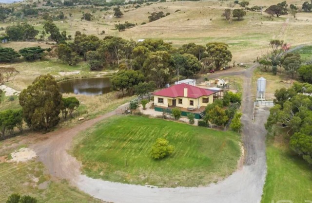 Relaxing farmhouse & panoramic views in Glenmore