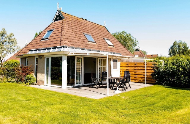 Relaxing Getaway on the Water