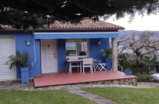 Remanso Azul Casa de Huéspedes con Increíbles Vistas, Piscina y Jardín