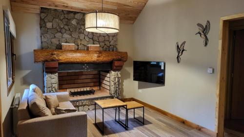 Remanso del Bosque - Pudu Cabin, Manzano Bay