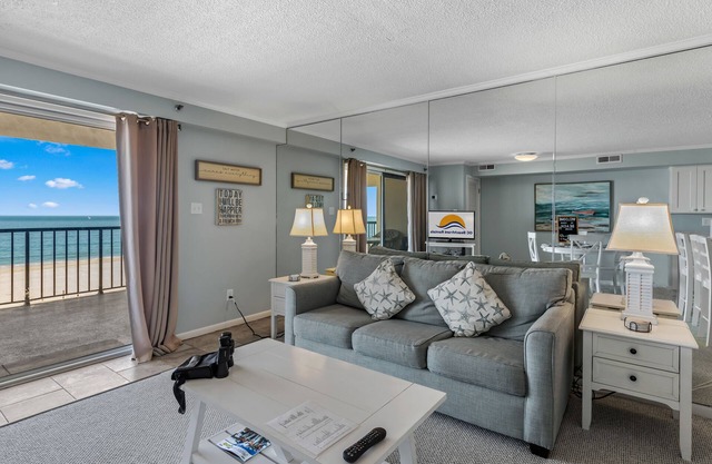 ⭐️Remodeled Gorgeous Golden Beach 502 Penthouse Boardwalk⭐️