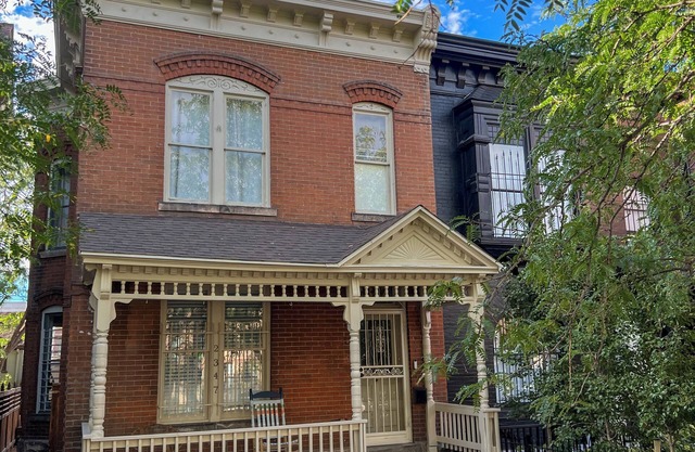 Remodeled Old-World Home, Walkable to Rino, Ballpark,& Downtown