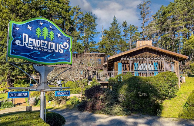 Rendezvous Mendocino