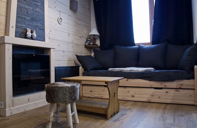 renovated 31m² apartment with 2 bedrooms and a beautiful view facing south
