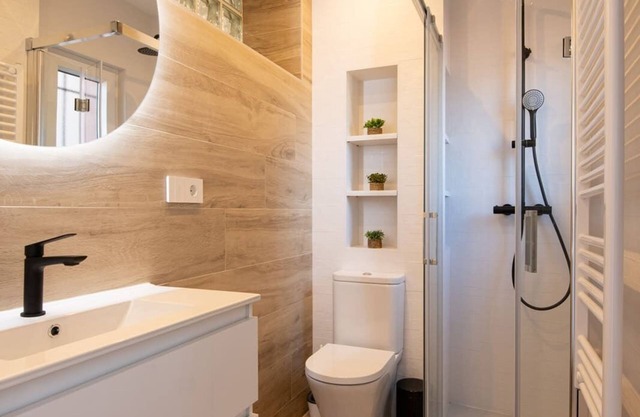 Renovated apartment 5 minutes away from León train & bus station