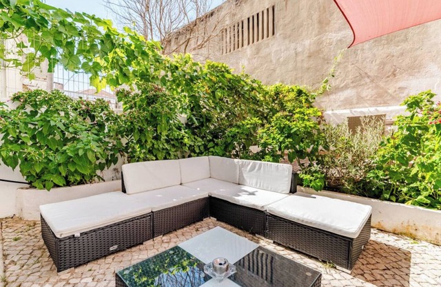 Renovated apartment with design and cozy private garden