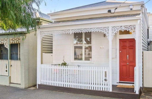 Renovated Brilliance in Bayside Albert Park
