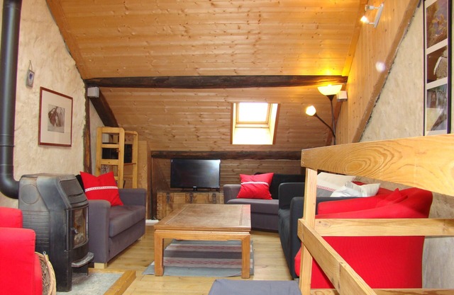Renovated house from the 18th on the ramparts of the city of Vauban Briancon