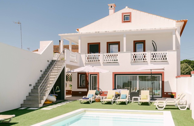 Renovated House in Gavião With Gorgeous Simplicity