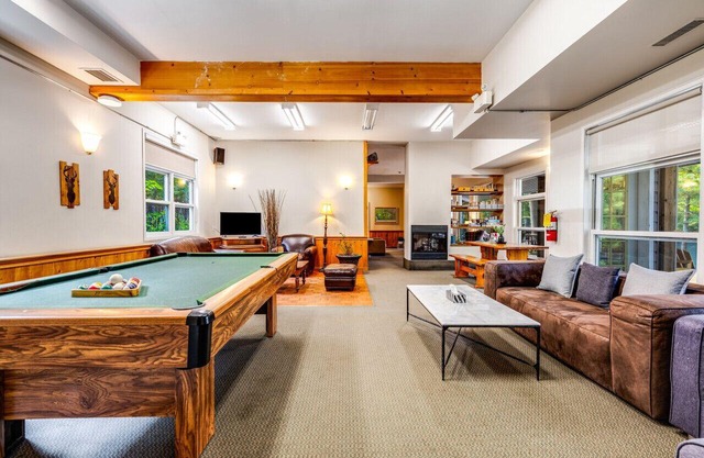 Renovated Muskoka cottage on lakefront - Chumerie