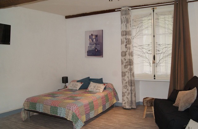 Renovated studio in the center of Ax les thermes, ideal for spa and ski