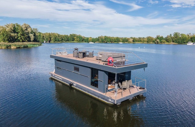 Rent a houseboat in Zehdenick
