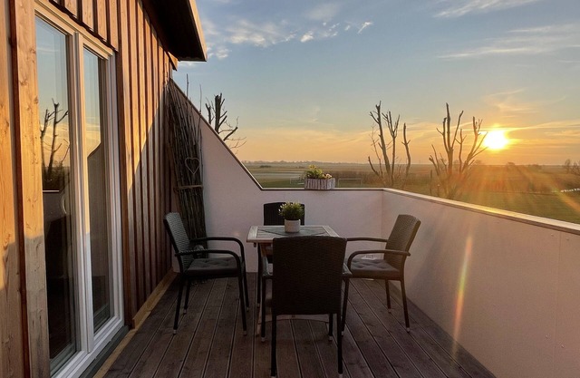 Rental-2 Schlafzimmer-Private Bathroom-Countryside view