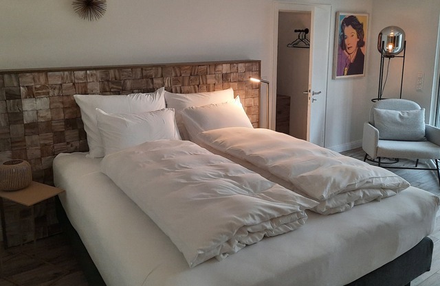 Rental-Exclusive-Private Bathroom-Garden view