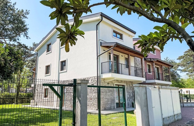 Residence Mare Azzurro, App. Falesie by Interhome